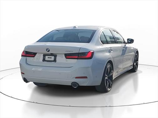 2024 BMW 330 i