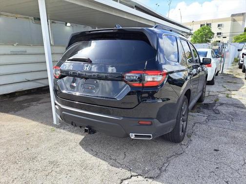2023 Honda Pilot Sport