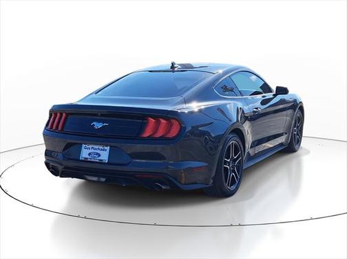 2022 Ford Mustang EcoBoost