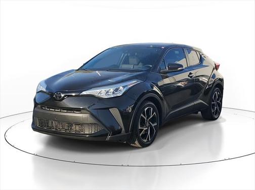 2022 Toyota C-HR XLE