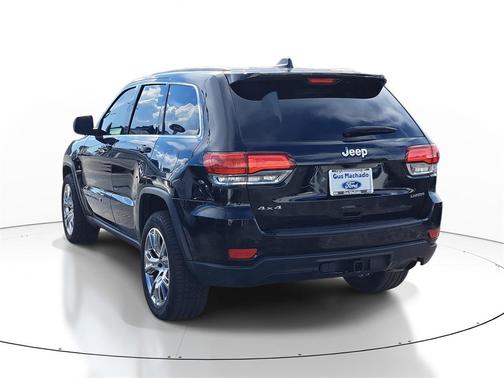 2022 Jeep Grand Cherokee Laredo