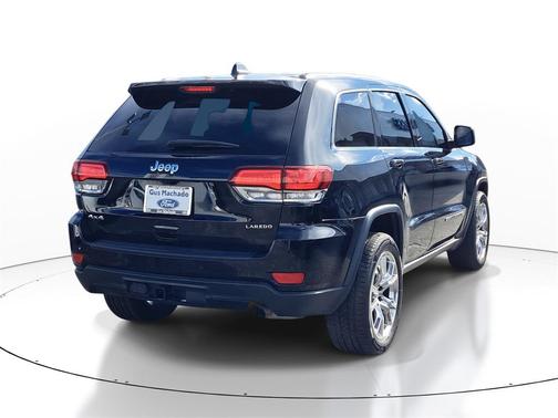 2022 Jeep Grand Cherokee Laredo