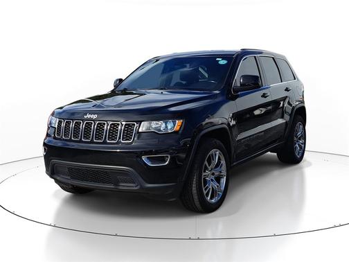 2022 Jeep Grand Cherokee Laredo