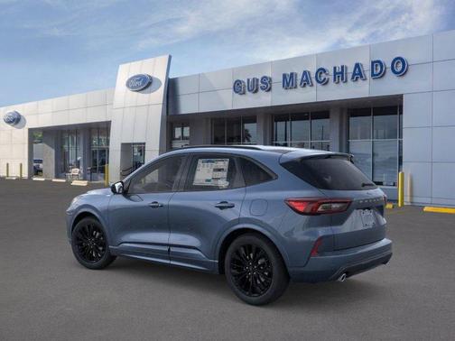 2025 Ford Escape ST-Line Elite