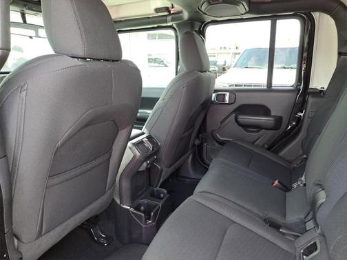 2021 Jeep Gladiator Sport S