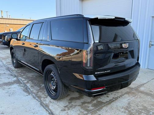2026 Cadillac Escalade ESV Platinum Sport