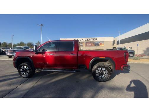 2024 GMC Sierra 2500 Denali