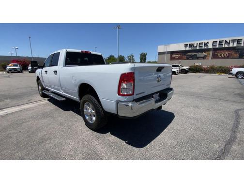 Bright White Clearcoat 2024 RAM 3500 Big Horn Crew Cab 4x4 8' Box