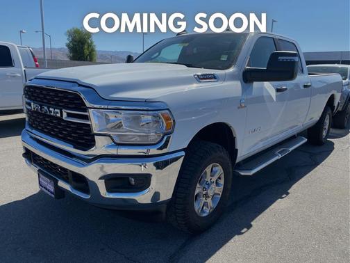 Bright White Clearcoat 2024 RAM 3500 Big Horn Crew Cab 4x4 8' Box