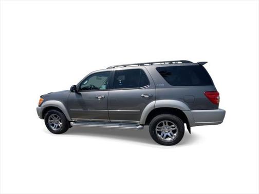 2004 Toyota Sequoia SR5