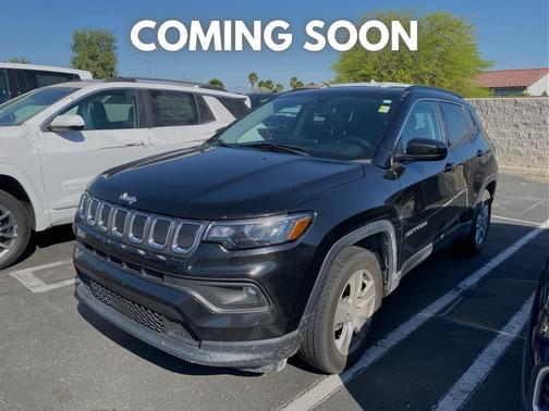 Diamond Black Crystal Pearlcoat 2022 Jeep Compass Latitude