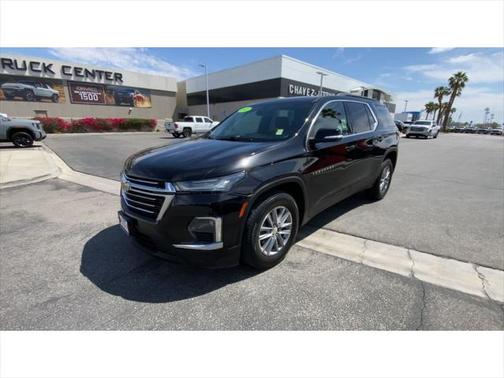 2022 Chevrolet Traverse LT Cloth