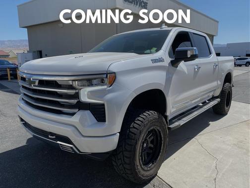 Iridescent Pearl Tricoat 2023 Chevrolet Silverado 1500 High Country