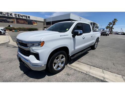 Summit White 2024 Chevrolet Silverado 1500 LT