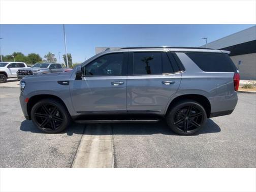 2022 GMC Yukon SLT