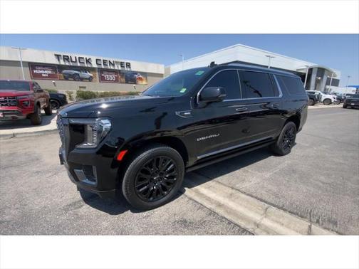 2023 GMC Yukon XL Denali Ultimate