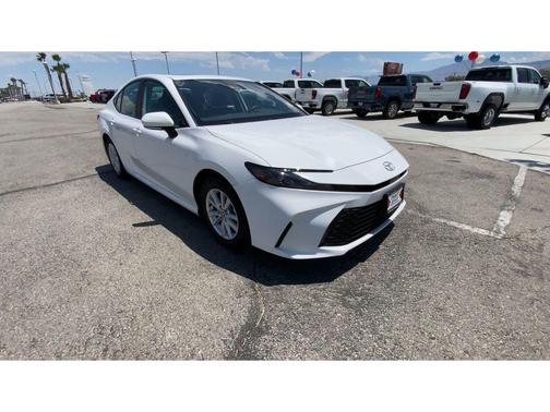 Ice Cap 2025 Toyota Camry LE