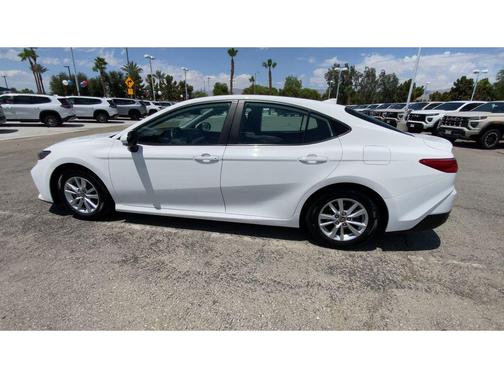 Ice Cap 2025 Toyota Camry LE