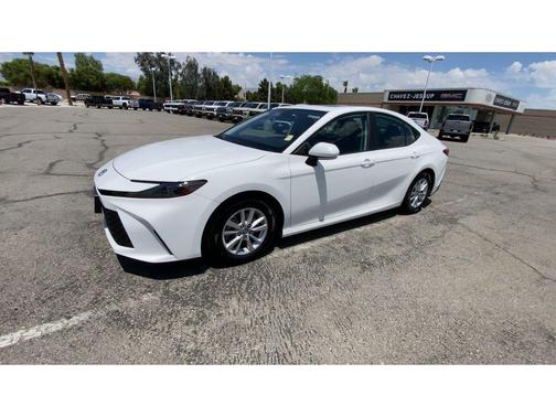 Ice Cap 2025 Toyota Camry LE