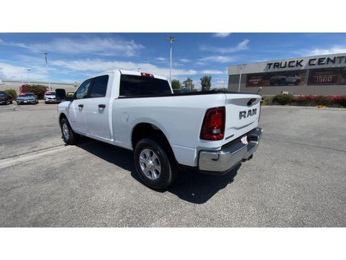 Bright White Clearcoat 2025 RAM 2500 Big Horn Crew Cab 4x2 6'4' Box