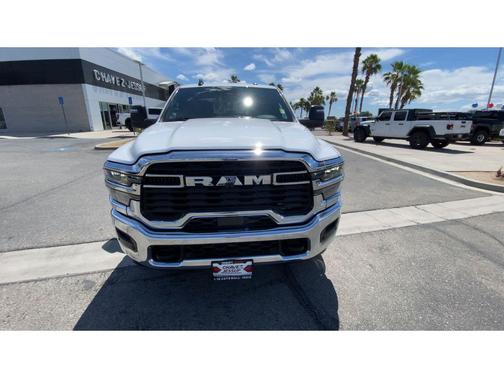 Bright White Clearcoat 2025 RAM 2500 Big Horn Crew Cab 4x2 6'4' Box