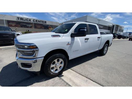Bright White Clearcoat 2025 RAM 2500 Big Horn Crew Cab 4x2 6'4' Box