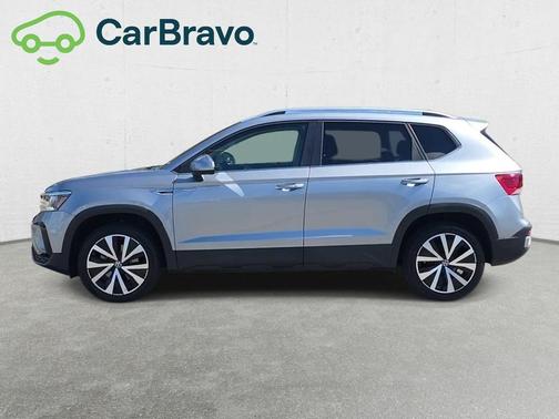 Pyrite Silver Metallic 2023 Volkswagen Taos 1.5T SE