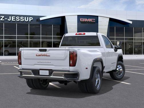 2026 GMC Sierra 3500 SLE