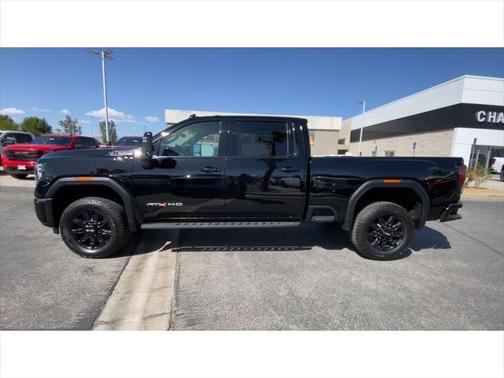 2024 GMC Sierra 2500 AT4