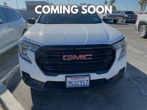 Summit White 2023 GMC Terrain SLE
