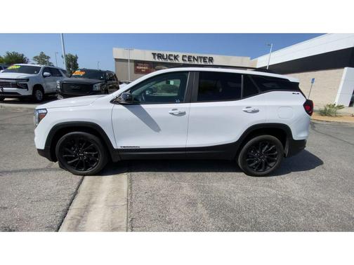 Summit White 2023 GMC Terrain SLE