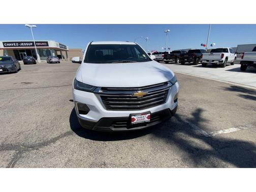 Summit White 2023 Chevrolet Traverse LT Cloth