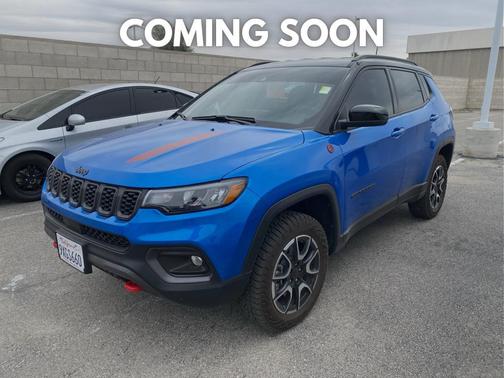 Hydro Blue Pearlcoat 2026 Jeep Compass Trailhawk