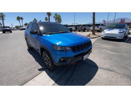 Hydro Blue Pearlcoat 2026 Jeep Compass Trailhawk