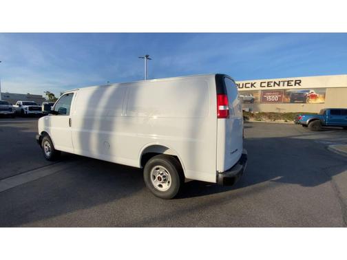2025 GMC Savana 2500 Work Van
