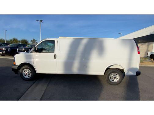 2025 GMC Savana 2500 Work Van
