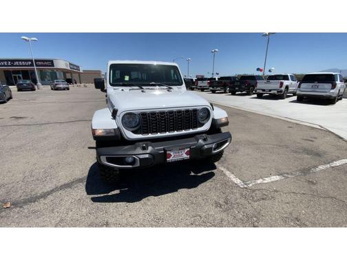 Bright White Clearcoat 2025 Jeep Gladiator High Tide