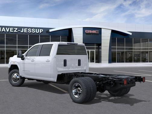 SUMMIT WHT 2026 GMC Sierra 3500 SLE