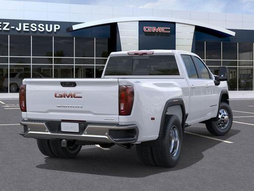 2026 GMC Sierra 3500 SLE