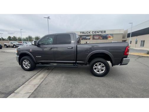 2021 RAM 2500 Laramie Crew Cab 4x4 6'4' Box