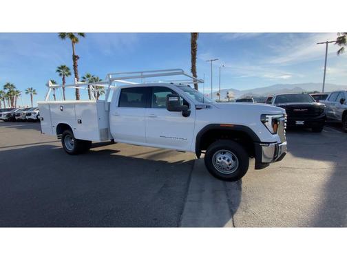 2026 GMC Sierra 3500 SLE