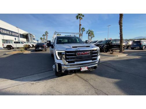 2026 GMC Sierra 3500 SLE