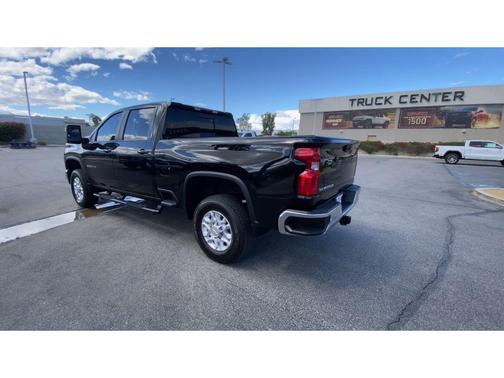 Black 2024 Chevrolet Silverado 2500 LT