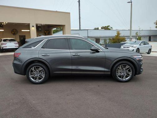 2023 Genesis GV70 2.5T