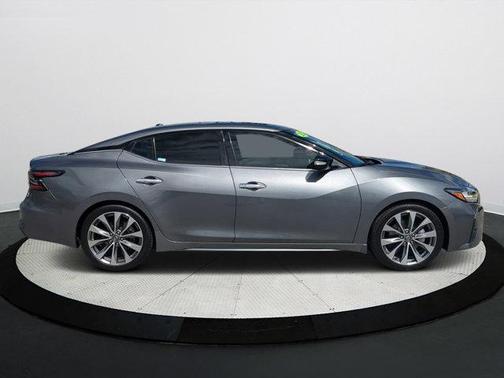2022 Nissan Maxima Platinum