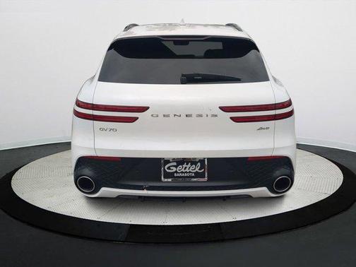 2025 Genesis GV70 2.5T