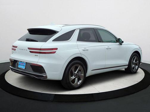 2026 Genesis GV70 2.5T