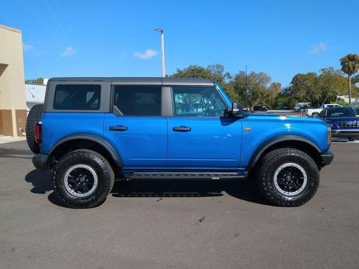 2023 Ford Bronco Badlands