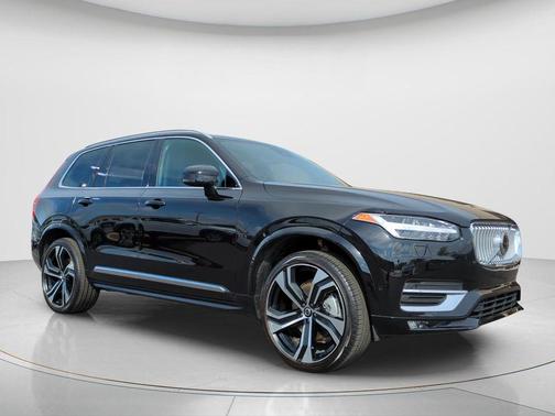 Onyx Black Metallic 2024 Volvo XC90 B6 Ultimate Bright Theme 7-Seater