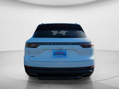White 2021 Porsche Cayenne Base